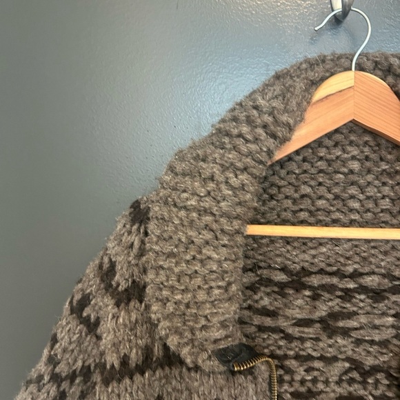 Cowichan authentic XXL or XL full wool in excellent condition- Unisex great cond - Picture 12 of 15